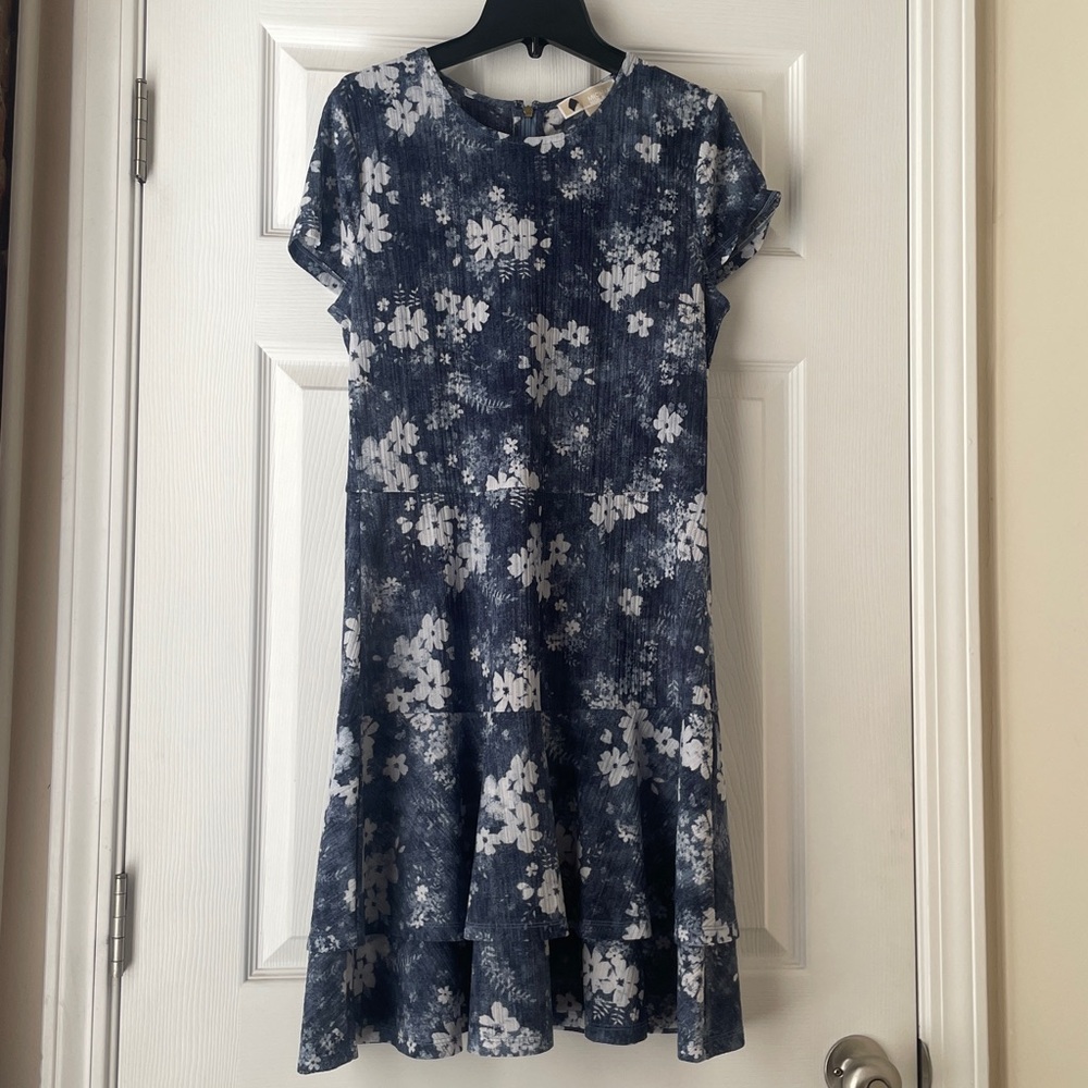 Michael Kors Blue and White Short Sleeve Flower Dress Size Medium‎